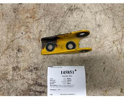 Mack 21292110 Bracket for a Mack CXU613