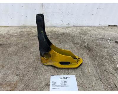 Mack 21292117 Bracket for a Mack CXU613