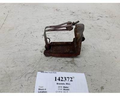 Mack 21399311 Bracket for a Mack GU713