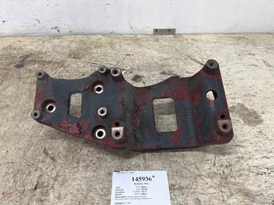 Mack 21402309 Bracket for a Mack CXU612