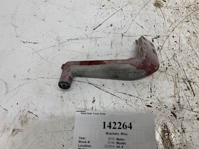Mack 22614195 Bracket for a Mack GU713