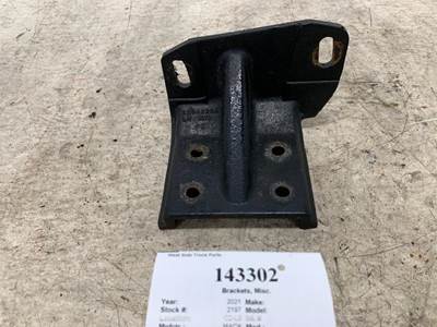 Mack 22642254 Left Bracket for a Mack CH612