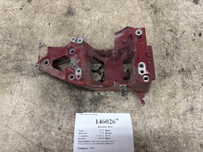 Mack 22665008 Bracket for a Mack GU713