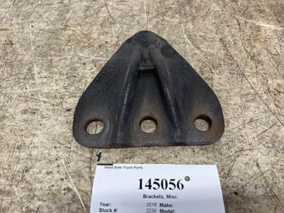 Mack 24427052 Bracket for a Mack CXU612