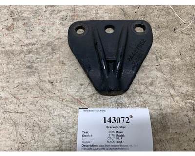 Mack 24427052 Bracket for a Mack CXU612