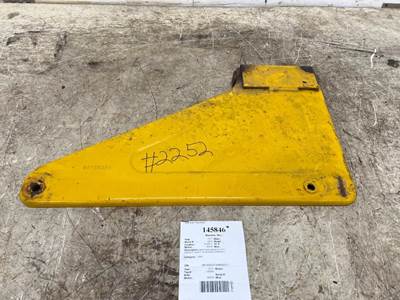 Mack 82728321 Bracket for a Mack CXU613