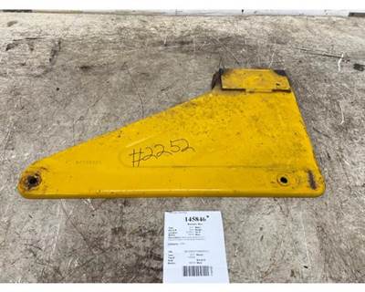 Mack 82728321 Bracket for a Mack CXU613