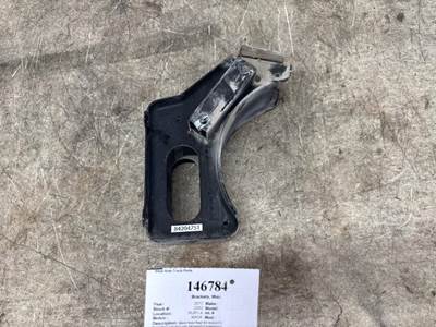 Mack 84204751 Bracket for a Mack CXU613
