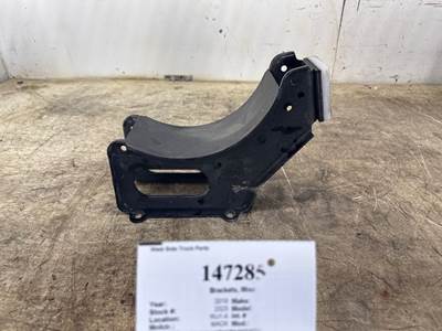 Mack 84204751 Bracket for a Mack CXU613