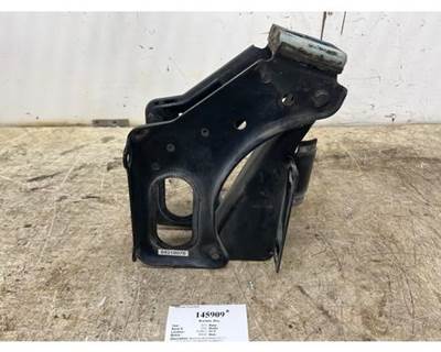 Mack 84218078 Bracket for a Mack CXU613