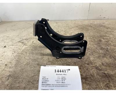 Mack 84218078 Bracket for a Mack CH612