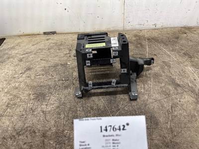 Mack 84556223 Bracket for a Mack GR64B GRANITE