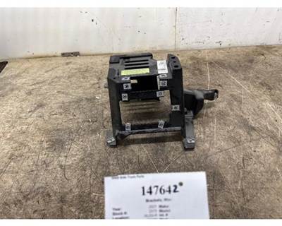 Mack 84556223 Bracket for a Mack GR64B GRANITE