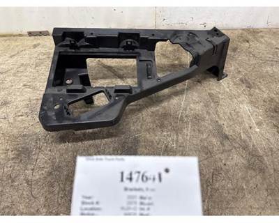 Mack 84556224 Bracket for a Mack GR64B GRANITE