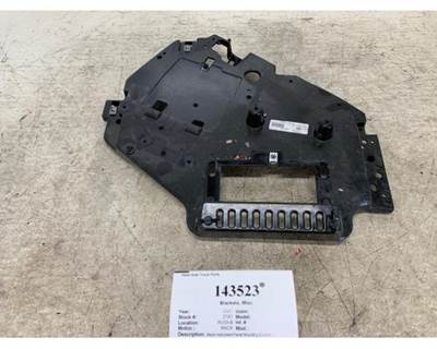 Mack 84556532 Bracket for a Mack CH612