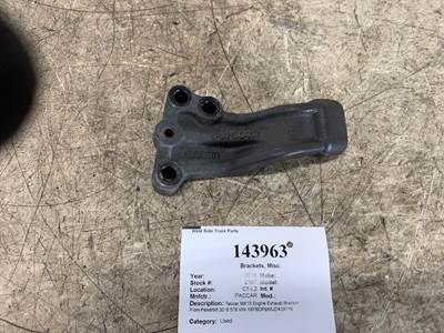 Paccar 1886101 Bracket for a Peterbilt 579