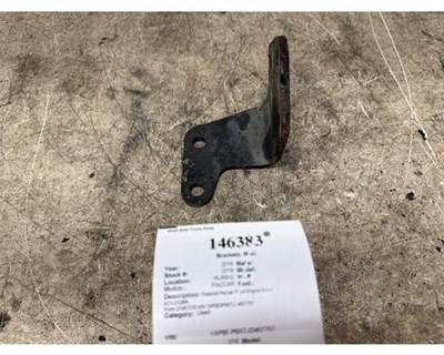 Paccar A11-2126R Bracket for a Peterbilt 579