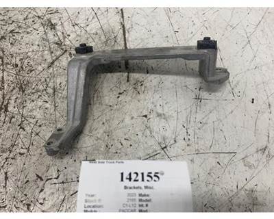 Paccar D11-1633 Bracket for a Kenworth T680