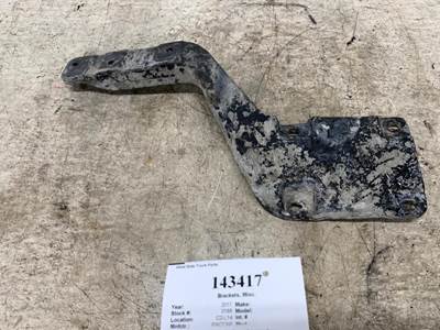 Paccar N85-1329 Left Bracket for a Peterbilt 567