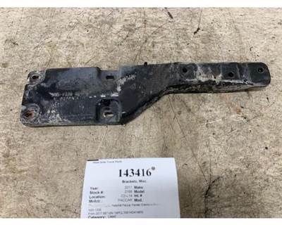 Paccar N85-1338 Right Bracket for a Peterbilt 567