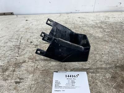 Paccar P11-6113 Bracket for a Peterbilt 389