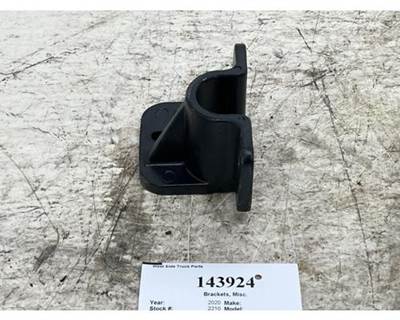 Paccar U85-1022R Right Bracket for a Kenworth T680
