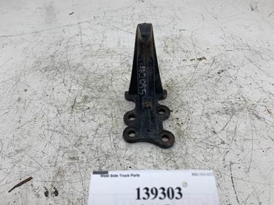 Volvo 20534935 Bracket for a Volvo VHD