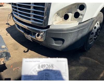 Freightliner A21-28731-013 Front Bumper for a Freightliner CASCADIA