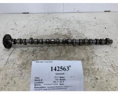 International 3016477C1 Camshaft for a International Prostar