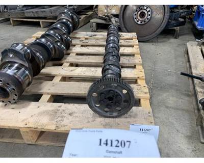 Paccar 2002051 Camshaft for a Kenworth T880