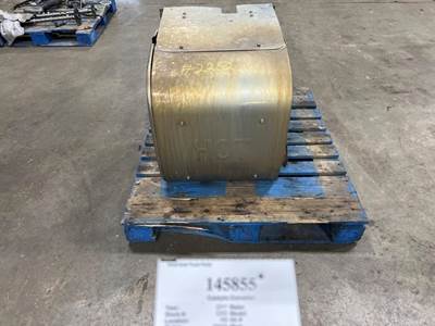 Mack 21311953 Catalytic Converter for a Mack CXU613