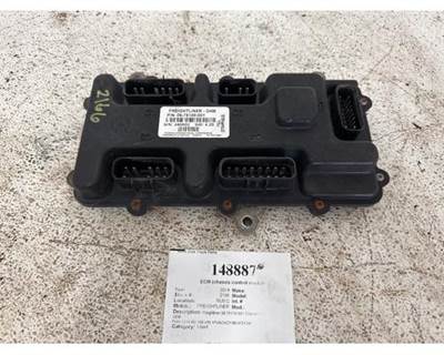 Freightliner 06-75158-001 Chassis Control Module for a Freightliner M2 106