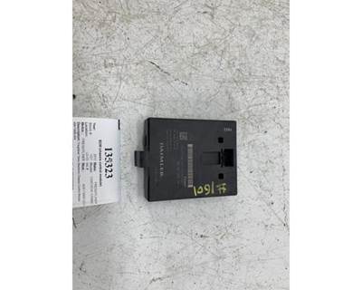 Freightliner A06-74995-004 Chassis Control Module for a Freightliner CASCADIA 125BBC