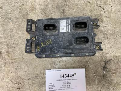 Paccar Q21-1077-3-103 Chassis Control Module for a Peterbilt 567