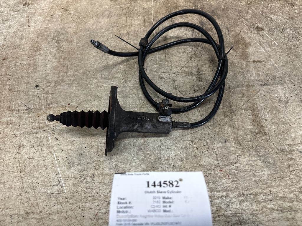 2015 Wabco 9700515030 Clutch Slave Cylinder for a Freightliner CASCADIA
