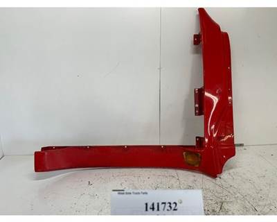 Kenworth R22-1091R Cowl for a Kenworth T2000