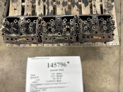 Cummins 3078360 Cylinder Head for a International F-9370