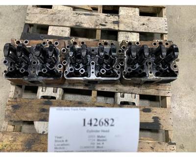 Cummins 3078360 Cylinder Head for a International 9200I