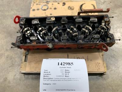 Cummins 4925774 Cylinder Head for a International 9400I