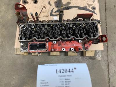 Cummins 5282721 Cylinder Head for a International MV607