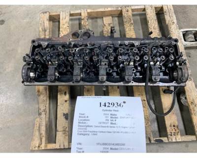 Detroit 23533150 Cylinder Head for a Freightliner CENTURY CLASS 120