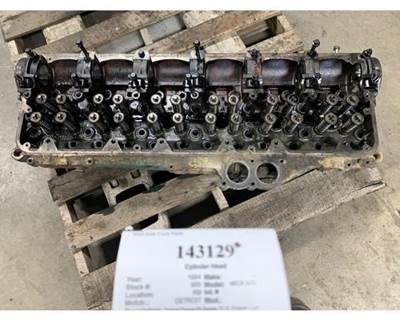 Detroit 8929620 Cylinder Head for a Whitegmc WCA AREO SERIES