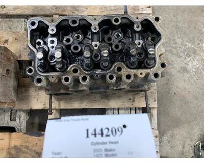 Mack 732GB5341M Cylinder Head for a Mack CV713 GRANITE