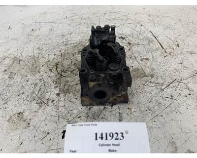 Mercedes-Benz A4600101720 Cylinder Head for a Mercedes A4600101720