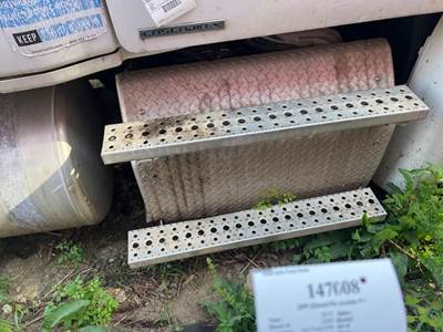 Detroit A6804907492 DPF Assembly for a Freightliner CASCADIA