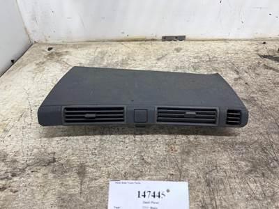 Freightliner 18-39551-000 Dash Panel for a Freightliner COLUMBIA