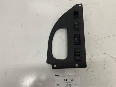 Freightliner 22-53166-004 Dash Panel for a Freightliner M2 106