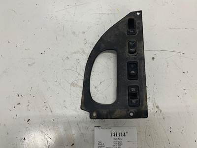 Freightliner 22-53166-004 Dash Panel for a Freightliner M2 106