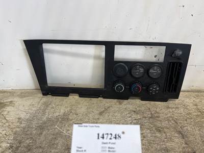 Freightliner A22-73784-000 Dash Panel for a Freightliner CASCADIA 126