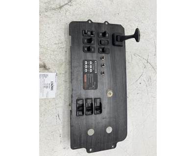 2005 Freightliner Columbia Dash Panel with Trailer Brake and Rocker Switches